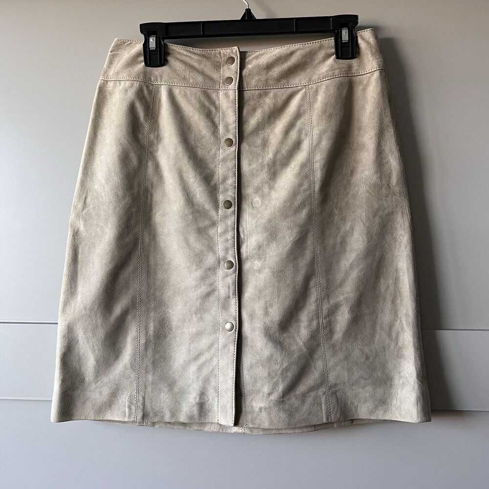 Talbots Petite Mini Skirt Women 6P Tan Soft Goat Suede Leather Snap Quiet Luxury